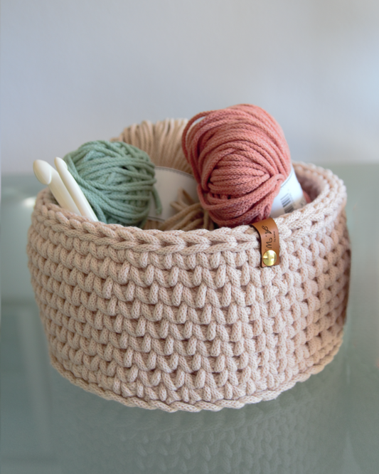 Häkelkorb aus 5 mm Garn (25x12 cm)